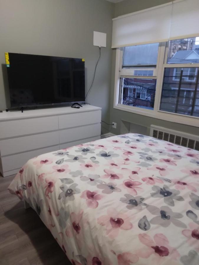 Brighton Beach Rooms New York City Exterior photo